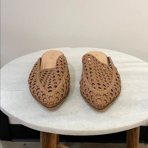 Mi.iM Tan Woven Mules